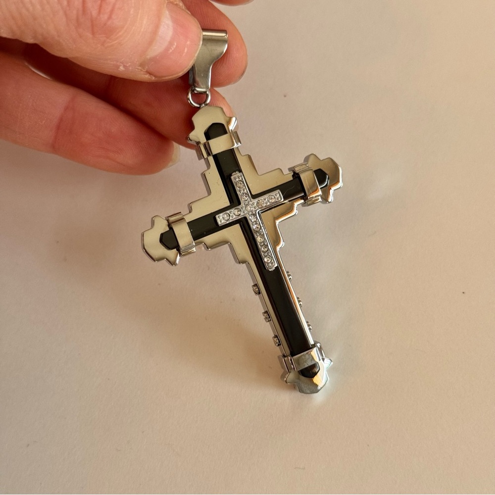 Salvano Men’s Cuban Crucifix, Cross, Stainless Steel Pendant Crucifijo Cubano